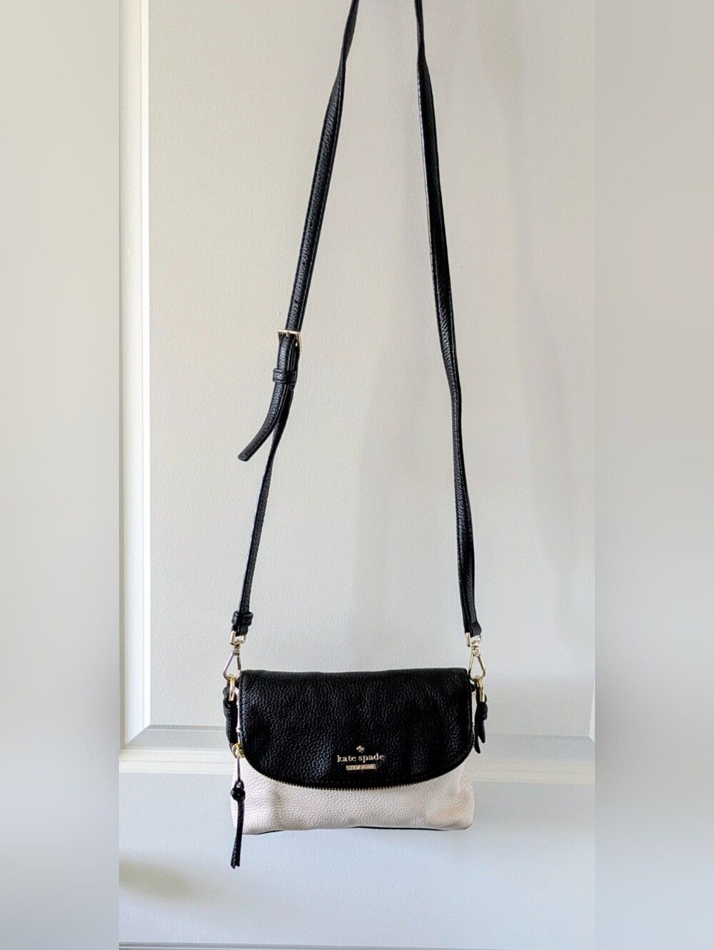 Kate Spade
Jackson Street Haryln
Leather Crossbody
Pebble leather crossbody
